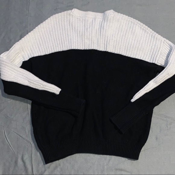 Victoria secret knit sweater - Picture 4 of 4